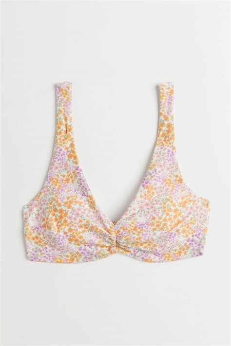 Bikini Trendiga Och Smickrande Bikinis F R Sommaren Metro Mode