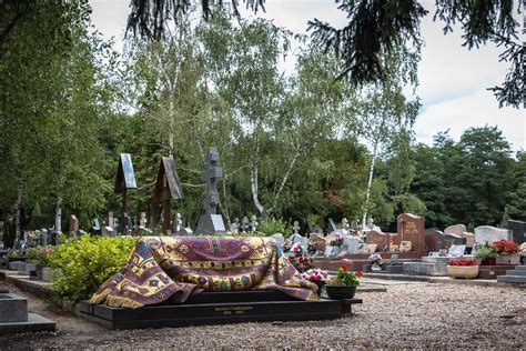 Rudolf Nureyevs Grave Sainte Geneviève Des Bois Russian C Flickr