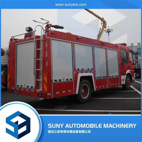 Rescue Fire Truck Dongfeng 4X2 Fire Fighting Foam Tank Truck With Crane