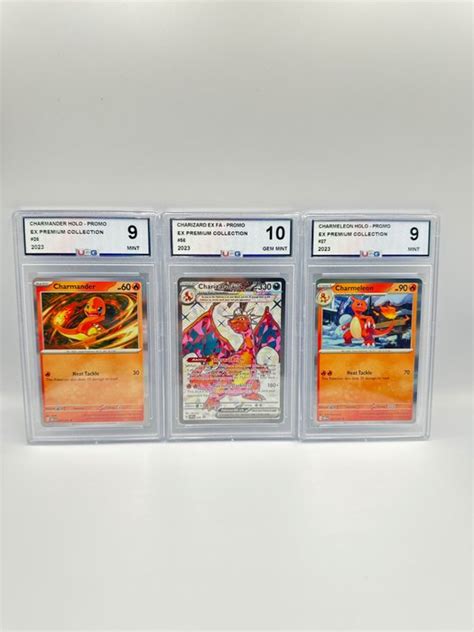 Pokémon 3 Graded card CHARIZARD EX FULL ART CHARMANDER HOLO