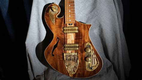 Lightweight, Handcrafted Electric Guitar - The Thunder Child Veloce