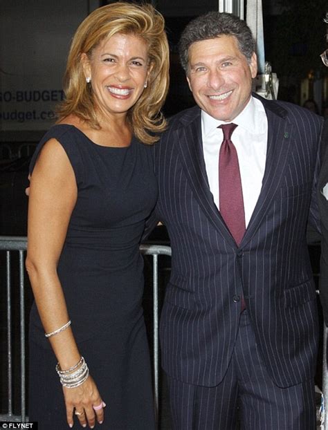 Today Star Hoda Kotb Is Dating Again Following Heartbreaking Split From