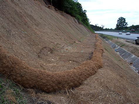 Supplier Of Biodegradable Coir Fiber Logs Straw Wattles For