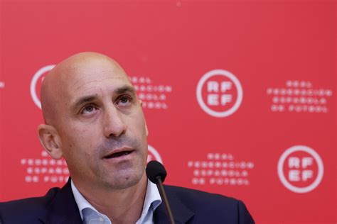 Luis Rubiales dimitirá el viernes de la presidencia de la Federación