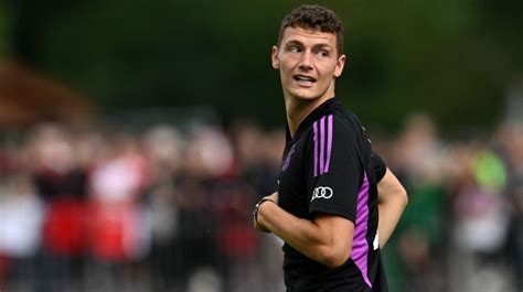 Ditebus Dari Bayern Munich Benjamin Pavard Resmi Berlabuh Ke Inter Milan