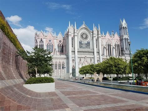 Architecture Templo Expiatorio León Guanajuato México 4032x3024