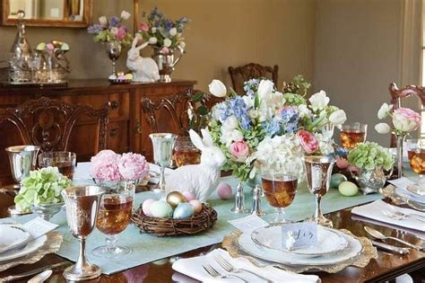 15 Easter Table Decor Ideas That Can Easily Be Customized