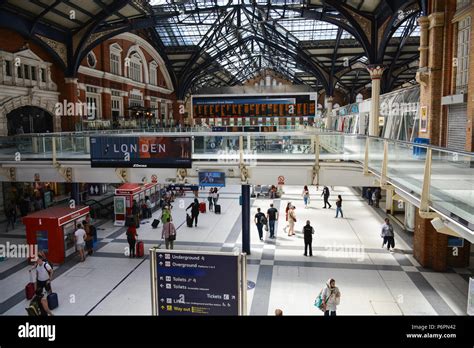 Liverpool Street Station London Stock Photo Alamy