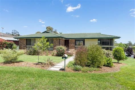 28 Dandenong Crescent Ruse NSW 2560 Property Details View Au