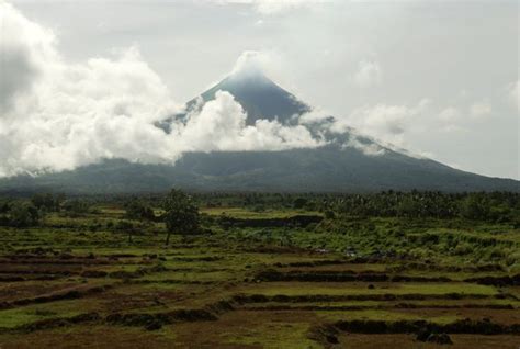 Vulkan Mayon Vor Ausbruch Evakuierung Von Anwohnern Wegen Lava DER