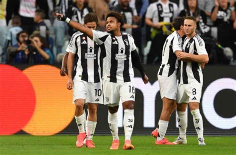 Juventus Vence Psv Na Abertura Da Nova Champions