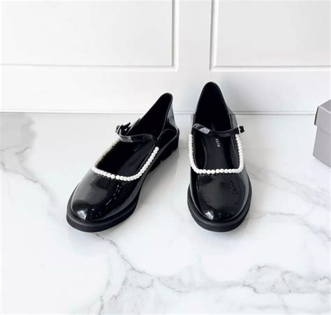 Sepatu Charles Keith Ballerina Pearl Black Flatshoes Mary Jane