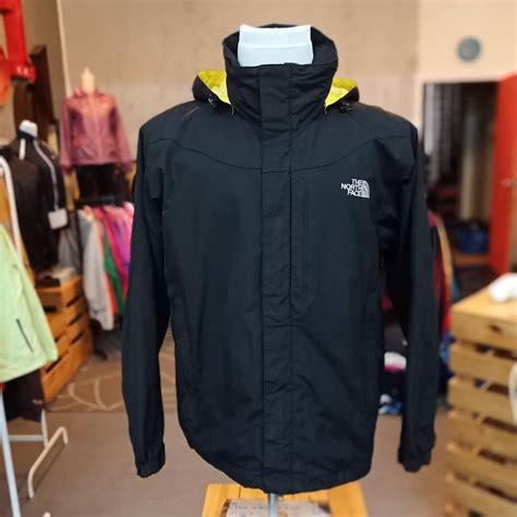 TNF Jacket, Men's Fashion, Coats, Jackets and Outerwear on Carousell