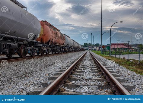 No Importa De Qué Lado Del Tren Salga El Tren Sigue Igual Tren En Ipoh