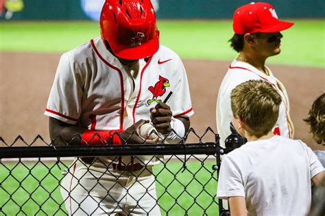 Illinois State Athletics on Twitter: "RT @RedbirdBaseball: For the kids ...