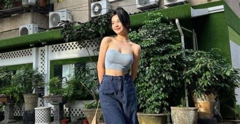 Những chiếc áo kích thích thị giác cực mạnh của hot girl tạp hóa Thanh