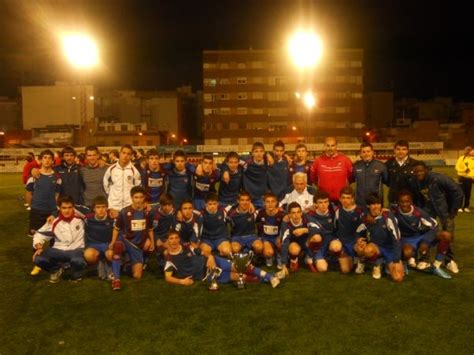 El Cadete A Campeón del II Soccercup David Navarro y el Alevín A