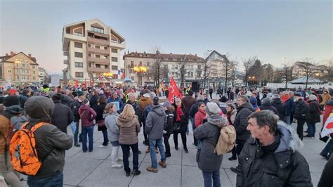 En direct Grèves et manifs en Pays de Savoie plus de 10 000