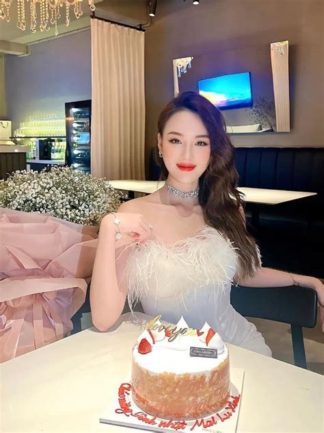 Nữ thực tập sinh VTV gây chú ý bởi nhan sắc chuẩn hot girl Người đẹp