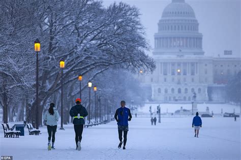 More Than 100 Million Americans Are Under Winter Weather Warnings Daily Mail Online