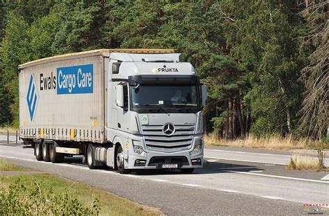 Mercedes PL535 FRUKTA Ewals Cargo Care NL Tompa Armando Flickr