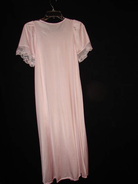 Vintage Pink Shadowline Nightgown Size Petite Small Gem