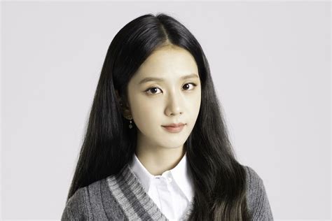 Siap Debut Solo Di Cek Biodata Jisoo Blackpink Yang Multitalenta