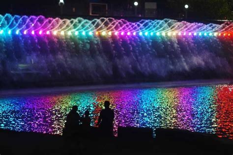 Potret Semarang Bridge Fountain