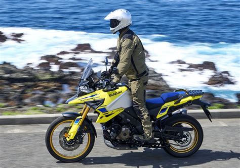 Suzuki 1050 V Strom DE 2023 Fiche Moto Motoplanete