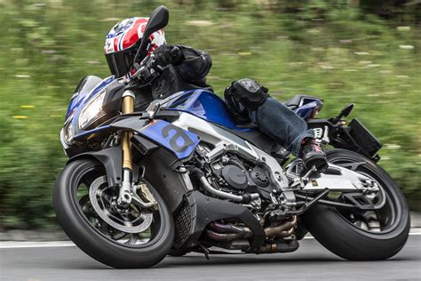 Power Naked Bike Test Aprilia Tuono V Rr Vs Bmw S R Vs Yamaha Mt