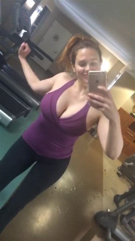 Maitland Ward Cleavage 4 Photos 2 Videos Thefappening