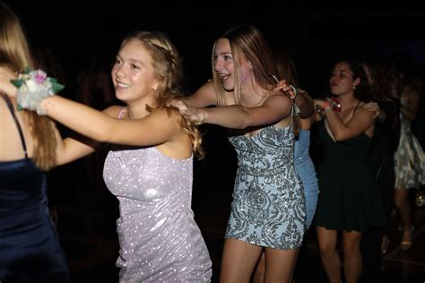 Mill Valley News Student Council Hosts A Valleywood Themed Homecoming