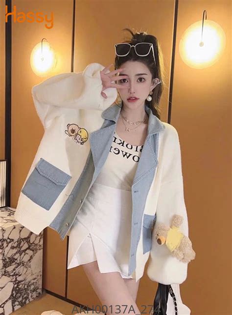 Hassy Áo khoác lông trắng viền xanh túi nắp B KT Hassy vn Thời trang nữ hot trend