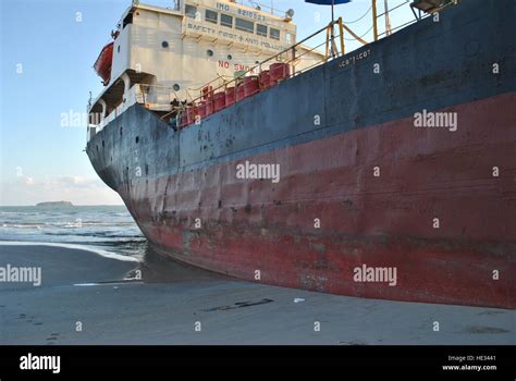 Ran Aground Oil Tanker Ship In Thailand Stock Photo Alamy