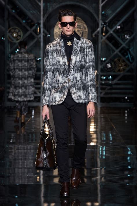 Versace Mens Wear Autumn Winter 14 15 Fashion Show Versacelive