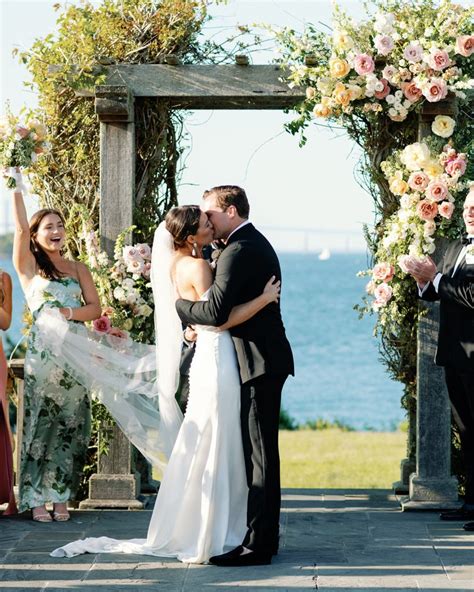 Colorful Wedding at Castle Hill Inn in Newport, RI - Hope Allison ...