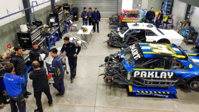 TC Tras El Enchapado Se Arma El Toyota Camry Del Maquin Parts Campeones