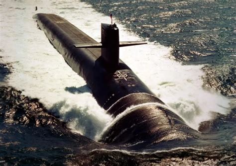 Economica net Submarinul nuclear american USS Michigan a ajuns în