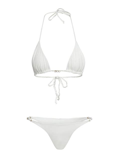 8 Hot Sexy Claire Milky Bikini Pics