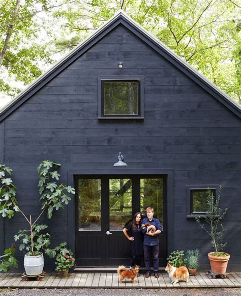 Paint It Black Our 20 Favorite Dark Exterior House Colors Curbly