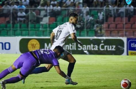 Meia do Bolívar projeta jogos contra Flamengo na Libertadores Sei