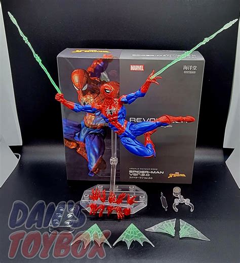 Amazing Yamaguchi Revoltech Spider Man Ver Action Figure Review