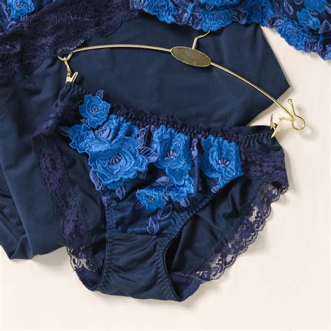 フランデランジェリー fran de lingerie ゴージャス薔薇刺繍しっかりフィット グレースイストグランデ ショーツ ショーツ返品不可商品 ネイビー ファッション通販