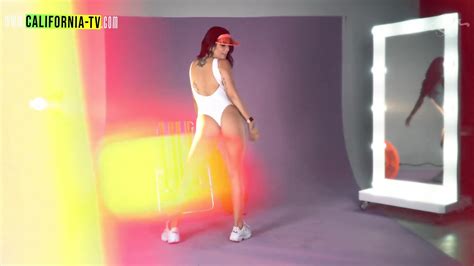 Japa Nordestina Rolling Around To The Sound Of Bikini Funk Just For You