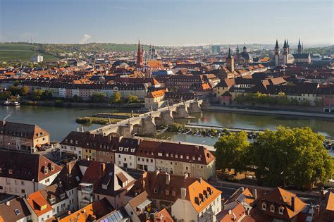 Blick Von Der Festung Marienberg Ber Bild Kaufen Lookphotos