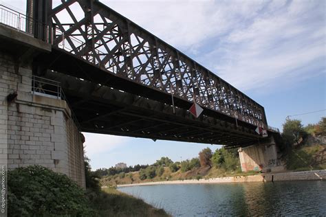 le canal de Port de Bouc un pont ferroviaire métallique s Flickr