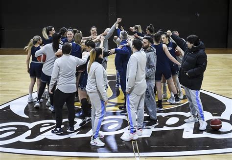 Argentina definió a sus 12 jugadoras para el Sudamericano de San Luis