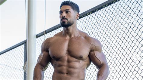 How Maless Physique Competitor Andrei Dieu Trains Again In His Off