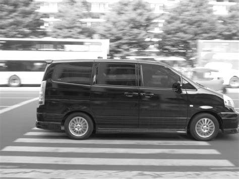 menggunakan teknik panning  fotografi kumparancom