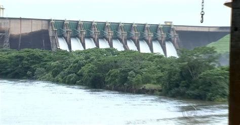 G1 Abertura De Comportas De Usina Transforma Paisagem Em Icém